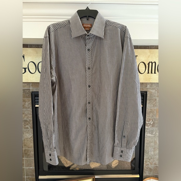 MICHAEL Michael Kors Other - Michael Kors Men’s Striped Long Sleeve Button Shirt Size Large Extra Button EUC